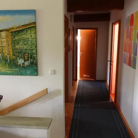 Campus Martin דירה *